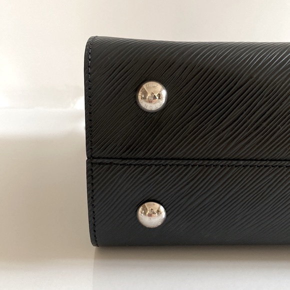 Louis Vuitton Black Epi Leather Twist Tote - Picture 8 of 16